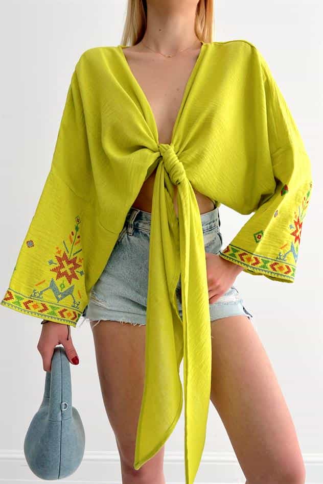 bluzcrop-islemeli-bluz-fistik-yesili-995e-6.jpg