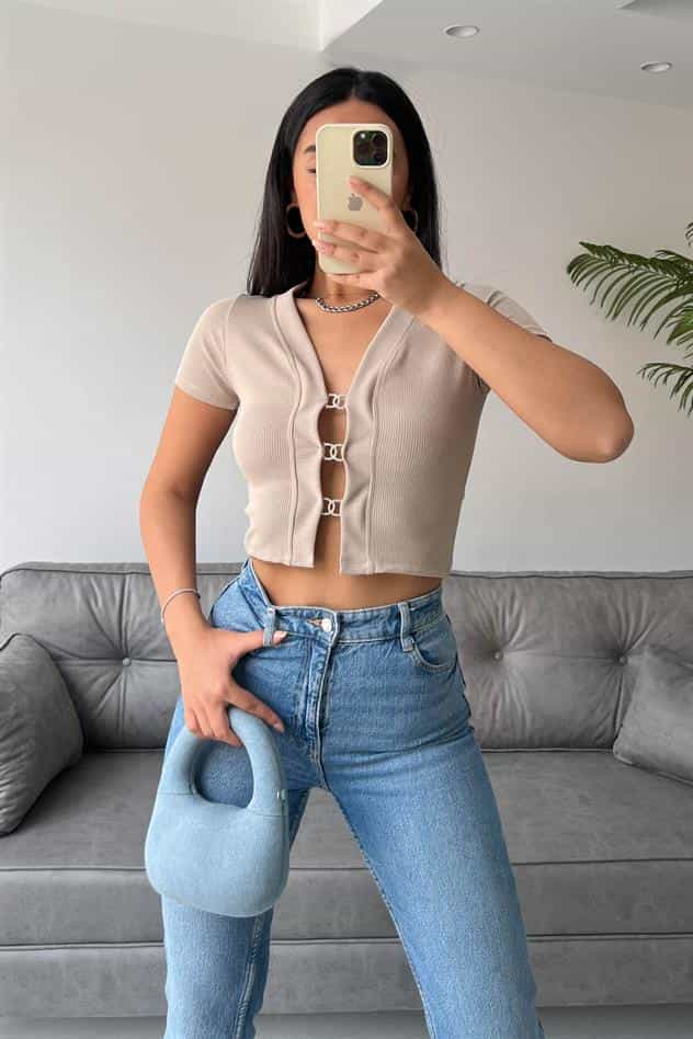 bluzcut-out-detayli-tas-aksesuarli-blu-8-7e8f-1.jpg