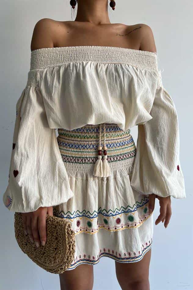 bluzmadonna-yaka-kollari-nakisli-bluz-106b22-1.jpg