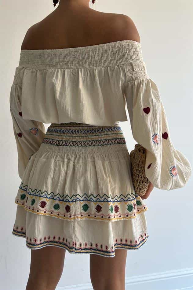bluzmadonna-yaka-kollari-nakisli-bluz-bb-83a.jpg